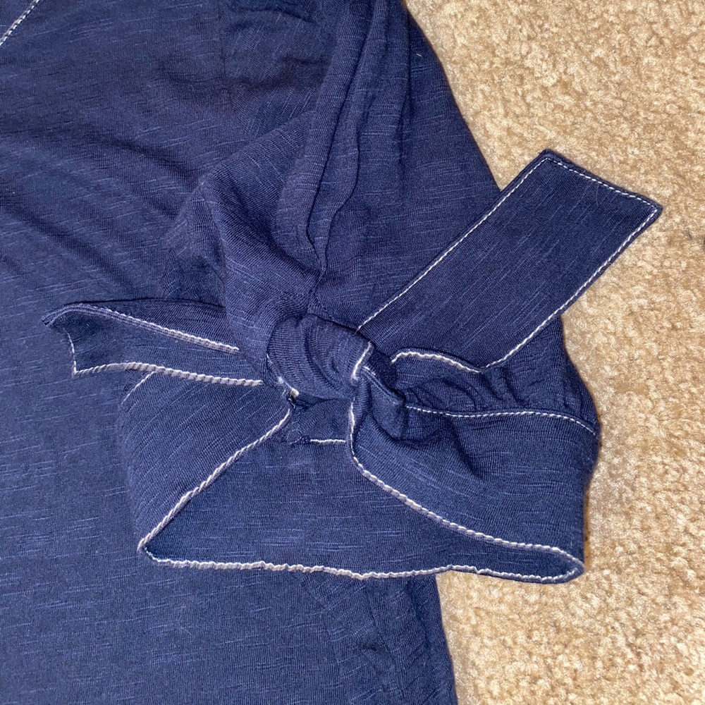 Blue tee shirt